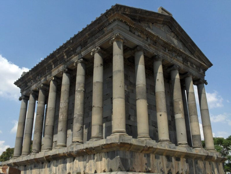 Armenia-templo-romano